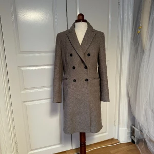 Kappa zara - Jättefin kappa från Zara. Fler bilder finns om så önskas. 