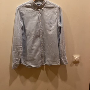 Gant Button down skjorta - Storleken är 40 men skulle säga att den passar storlek S