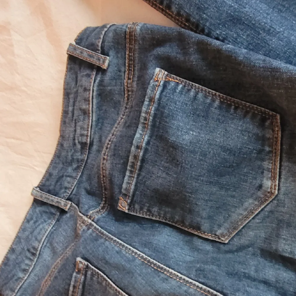 Köpta från plick, inga tydliga tecken av användning 💖 . Jeans & Byxor.