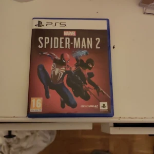 Spiderman 2 PS5 - Spider man 2 till PS5.  Väldigt gott skick. Kan diskutera pris