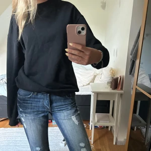 Sweatshirt  - Storlek xs men passar även mig som har s 