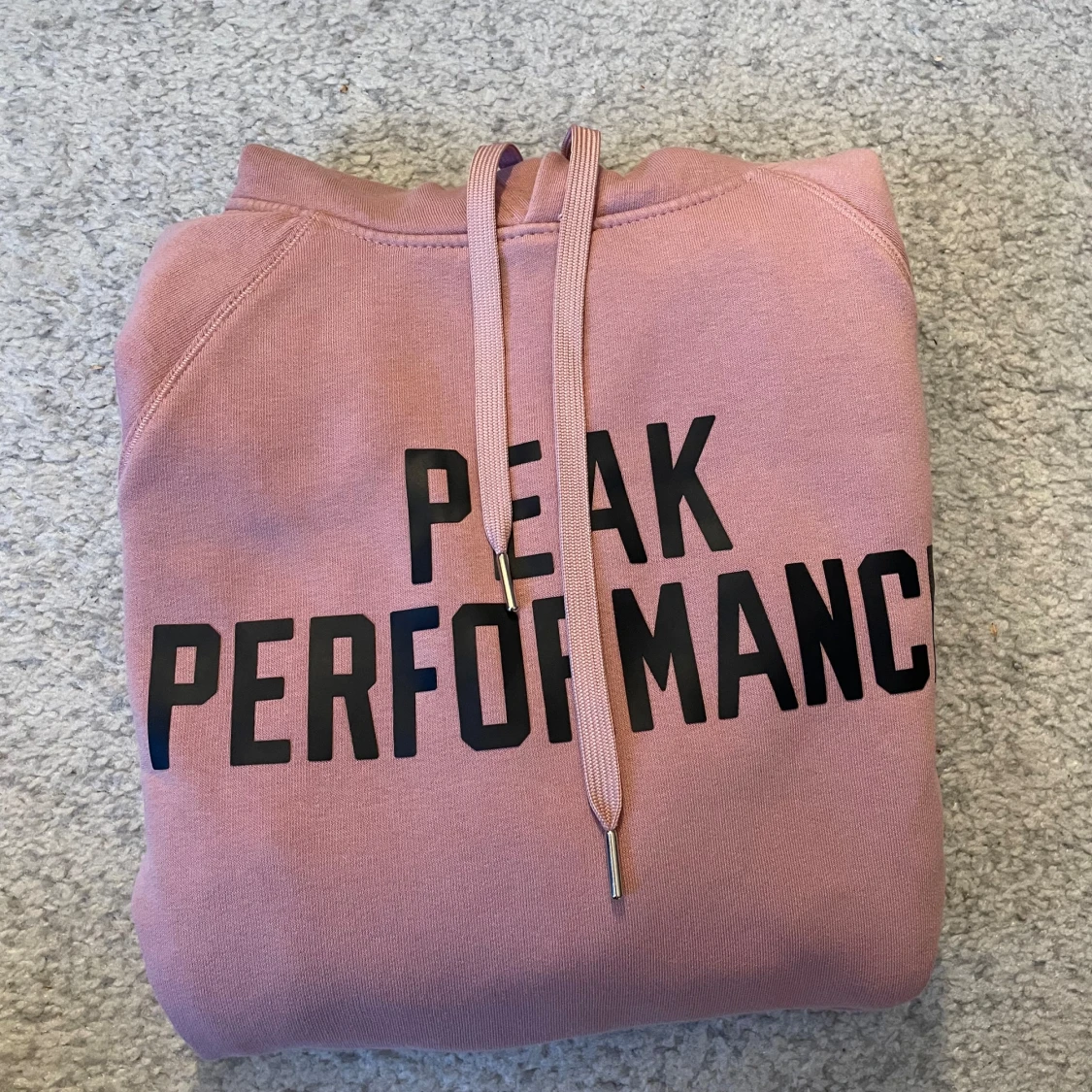 Peak Performance Hoodie - 91