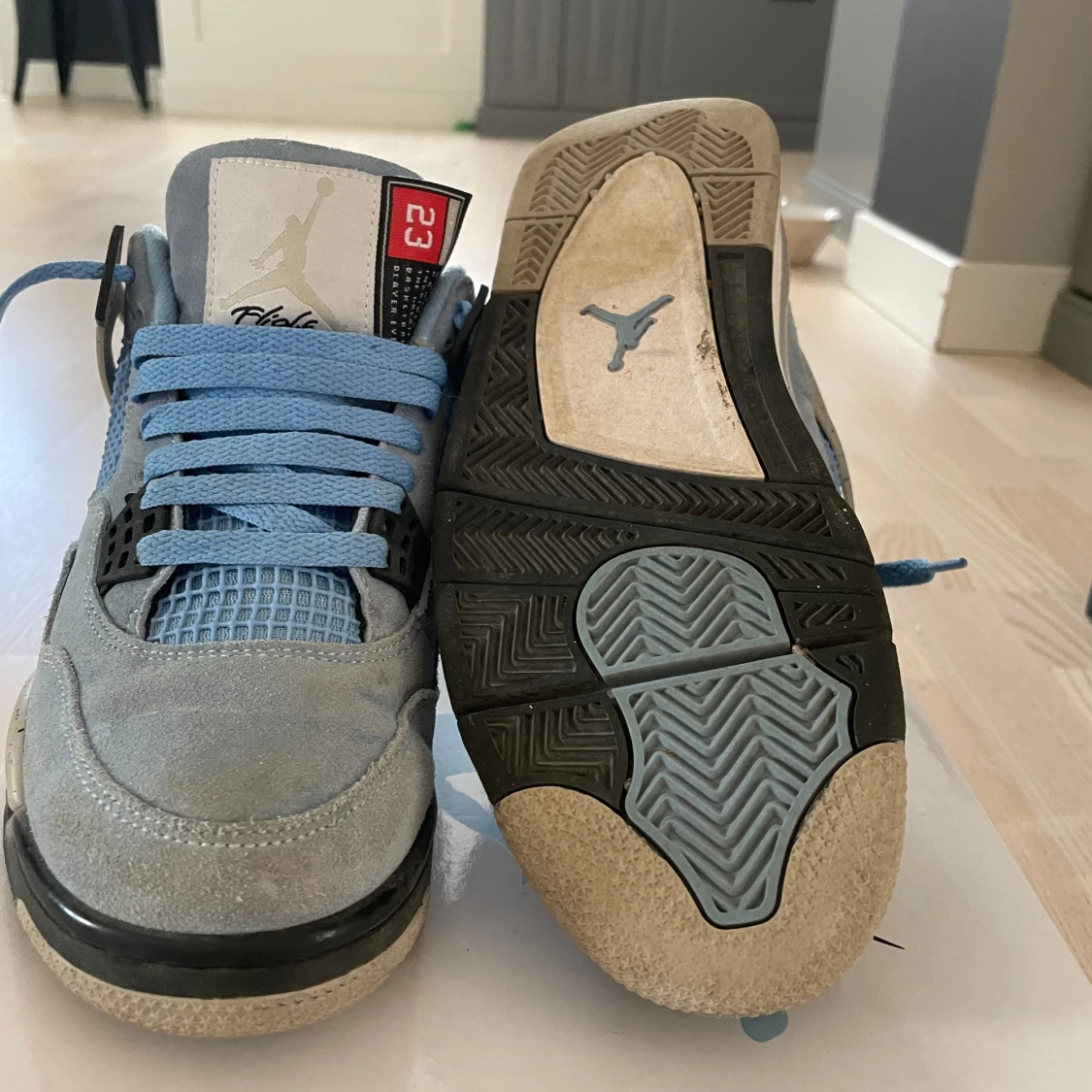 Jordan 4 university  - 90