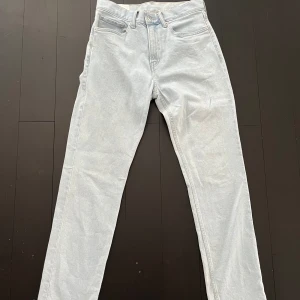 Hm jeans slim fit - Knappt använda bra skick skriv vid intresse 