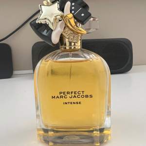 Marc Jacobs intense edp. Förvarats mörkt, endast prövad, 100 ml flaska 