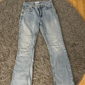 Jeans - Ett par jätte fina jeans från Gina i bra skick💕