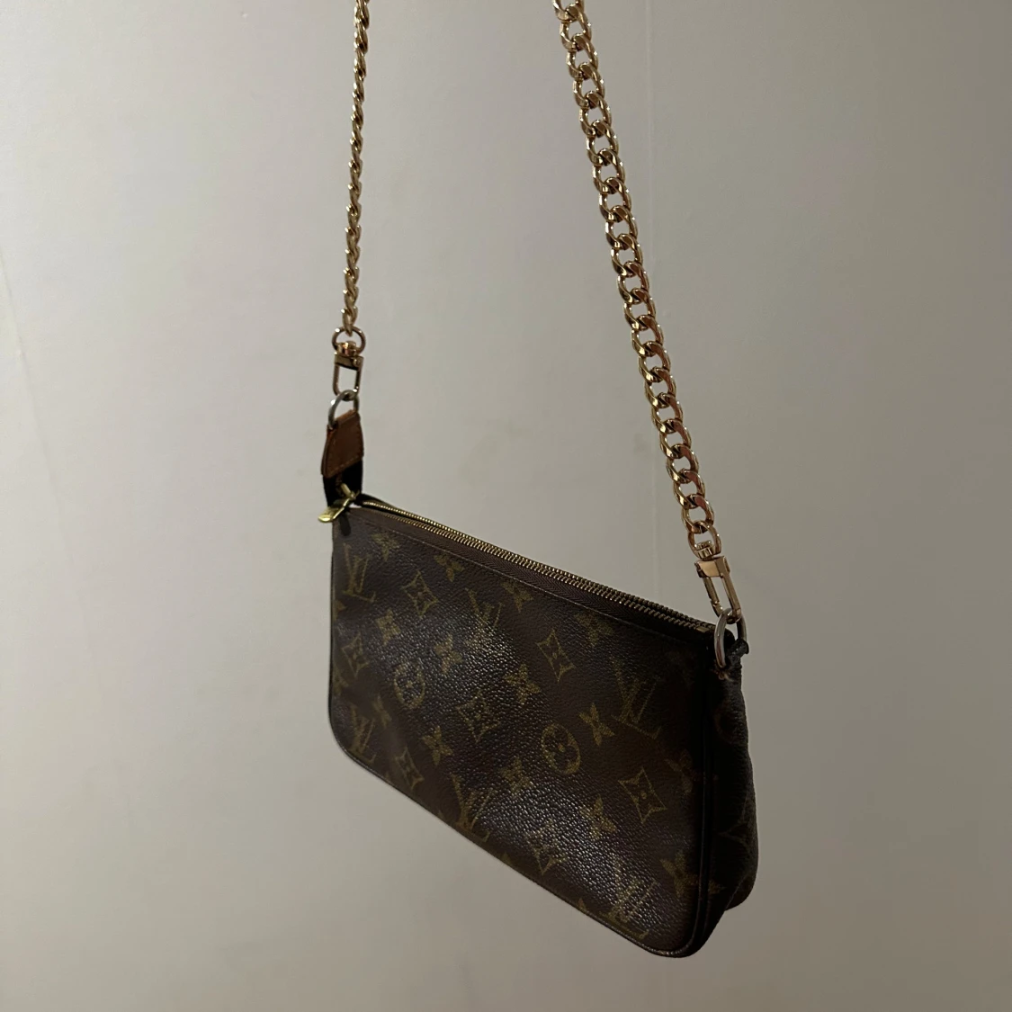 Louis Vuitton pochette - 91