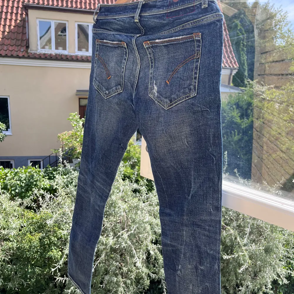 Hej, säljer ett par dondup jeans i storlek w33. Hör gärna av dig vid frågor.. Jeans & Byxor.