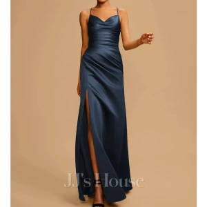 Balklänning - Kollar av intresset på min super söta balklänning som aldrig kom till användning, den är endast testad🩷 säljer från 1000 kr och uppåt 🩷