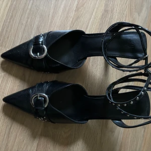 Kitten heels - Bra skick! Normala i storleken!