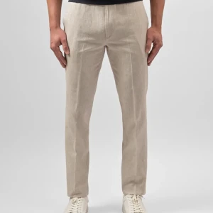 Linnebyxor - Linnebyxor från riley i storlek 46, byxorna är uppsydda vid midjan och borde passar dig som har W29 - W30. Nypris låg på 1100kr