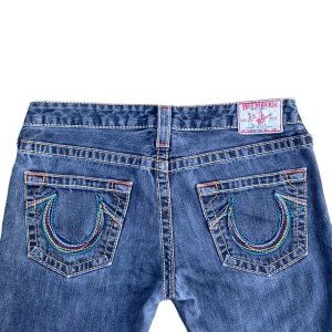 True religion jeans  - Bootcut true religion jeans🔥🔥🐺🐺 byxorna är i storlek W30 och dom är i bra skick. Skriv om du har några funderingar 