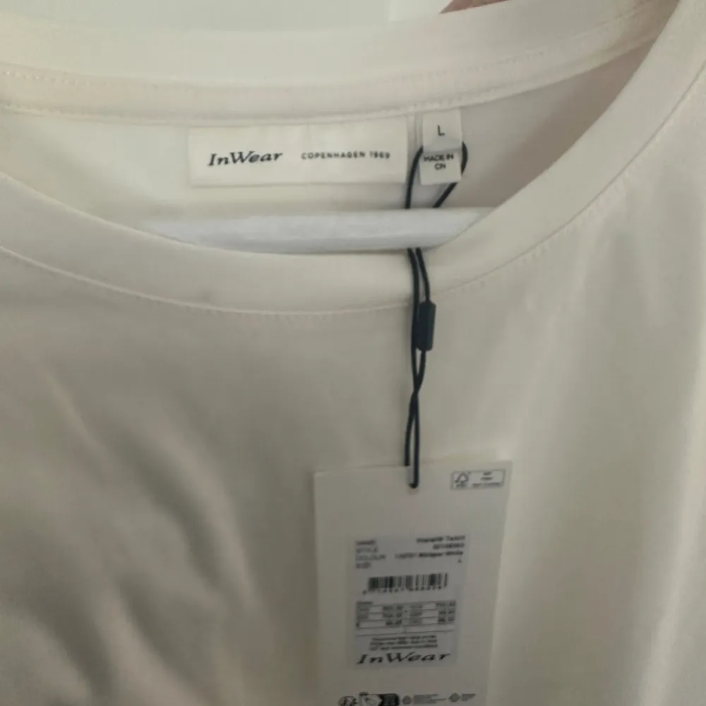 Jätte fin och mjuk T-shirt ifrån Inwear.🌸 original pris 700 kr. . T-shirts.