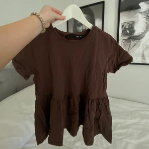 T-shirt från lager157 - Fin t-shirt ifrån lager157 som inte kommer till användning längre är i ett jätte bra skick💓