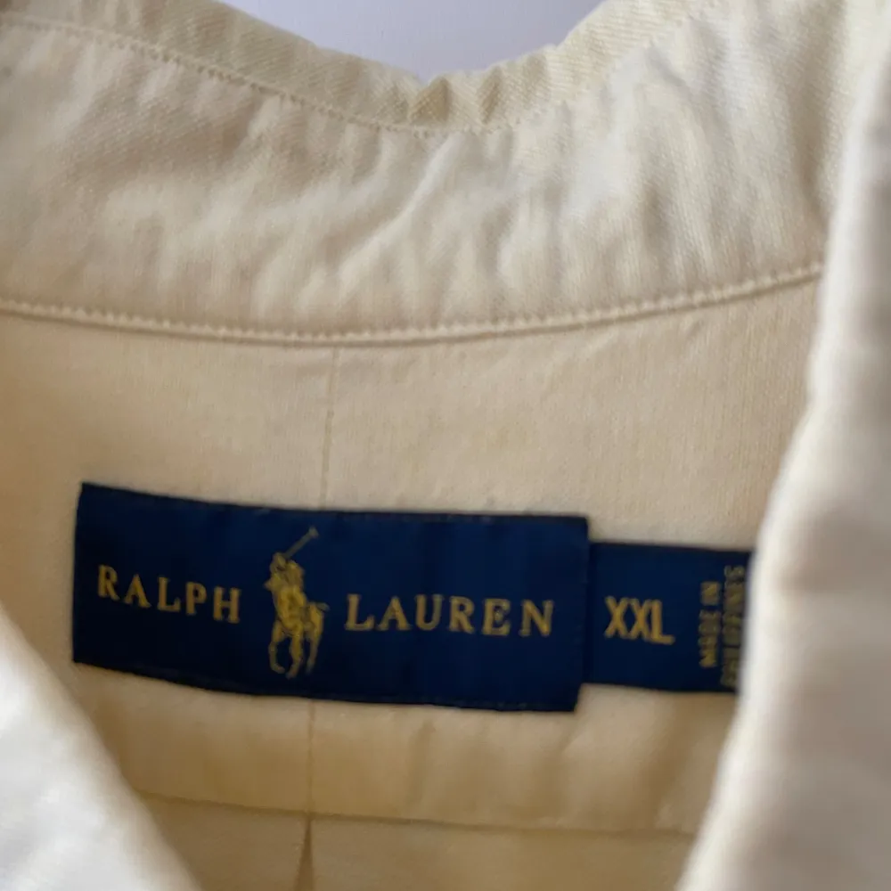 Gul Ralph Laurent skjorta classic fit. . Skjortor.