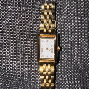 Mockberg klocka  - Super fin klocka från mockberg som inte kommer till användning längre tyvärr. 