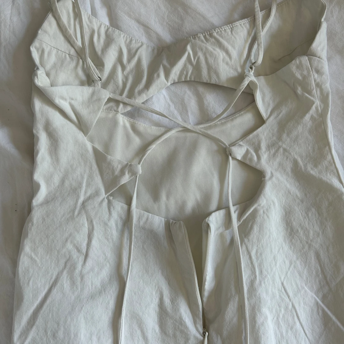 Lång vit klänning - 92