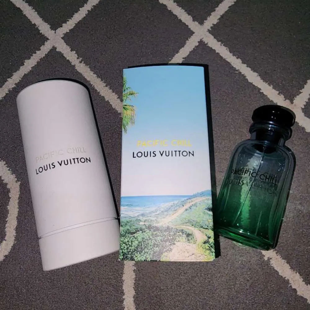 Louis Vuitton parfym pacific chill som jag säljer 5ml sampels på. Övrigt.