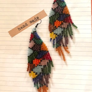 Örhängen  - Örhängen i många färger