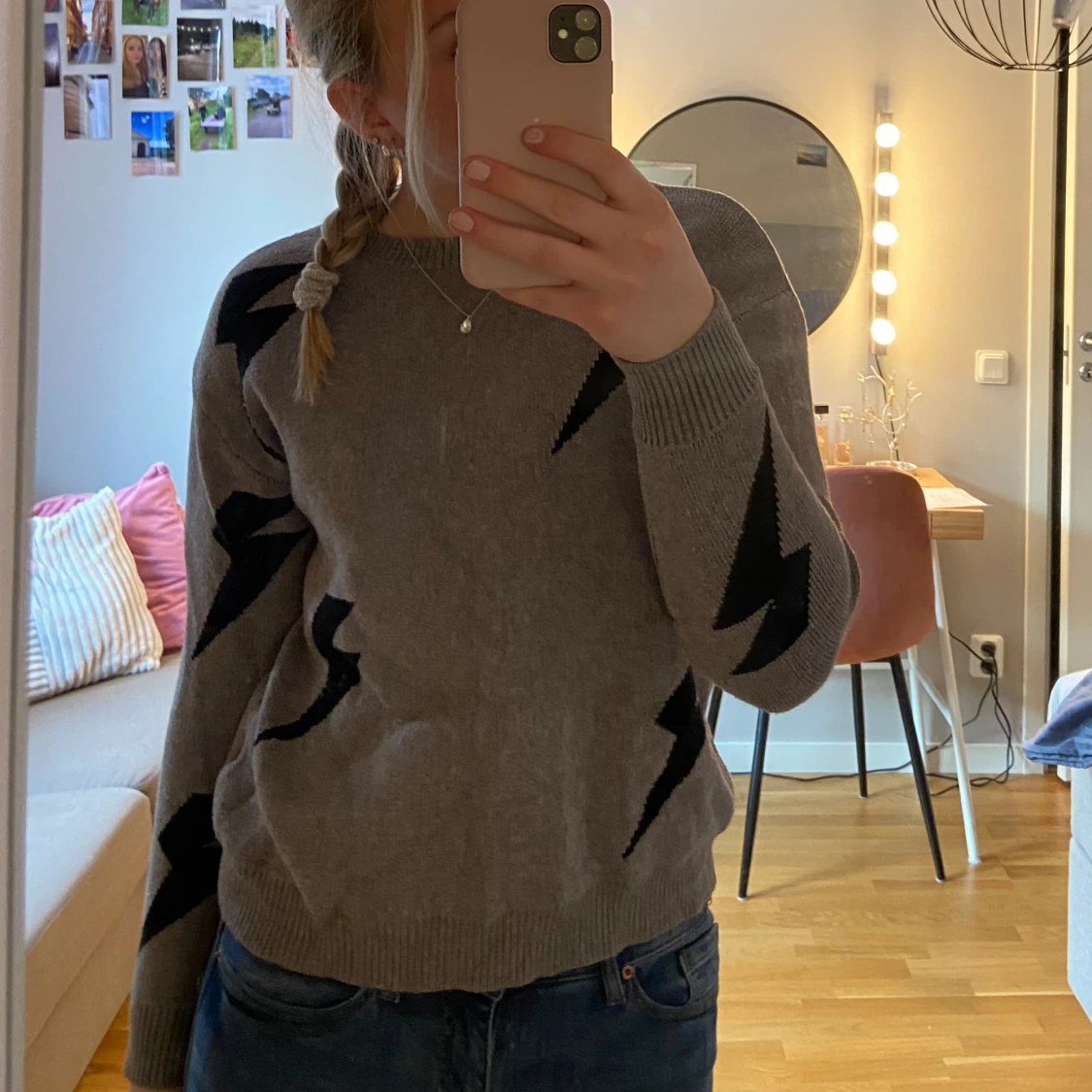 Stickad tröja med blixtar  - 90