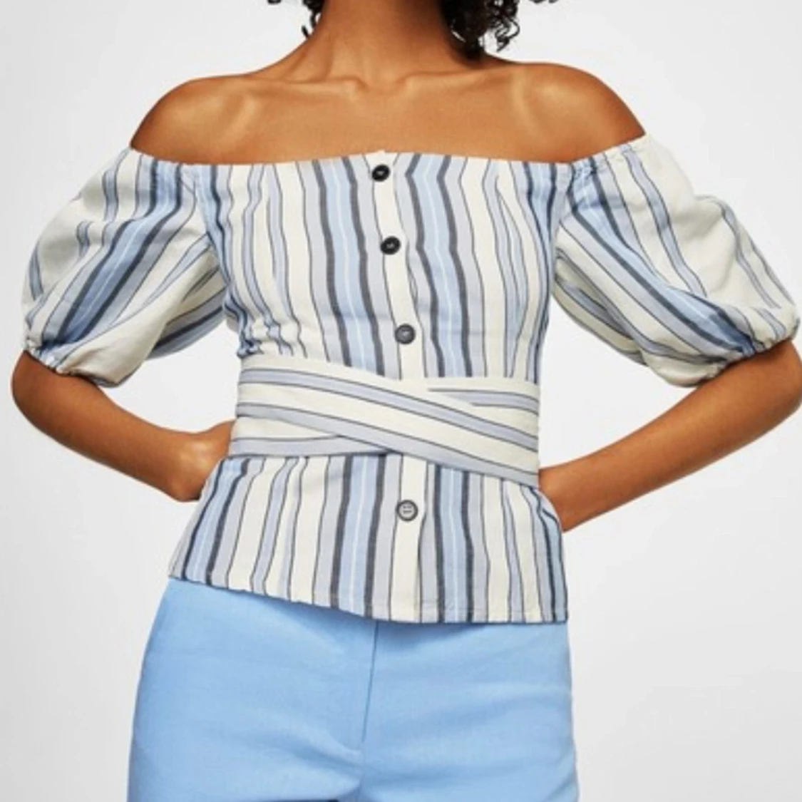 Off shoulder topp från mango i strl s