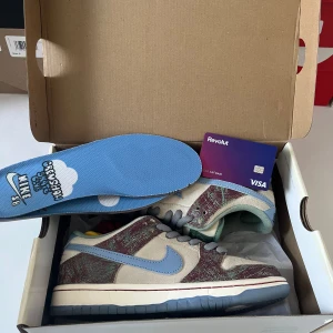 Nike Sb Dunk Low x Crenshaw Skate Shop  - EU 36.5. Finns i Lund/Malmö för meetup. Kan även fraktas! Kvitto finns! 