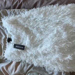 Vit Mini dress  - Köpte den på Pretty little things  Aldrig använda  