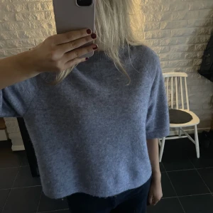Blå other stories tröja! - Använt ett par gånger men jättebra skick!❤️