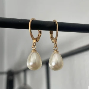 Fina örhängen  - Fina örhängen kan göra flera💗