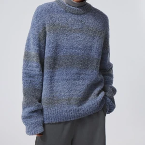 Daniel Wool Blend Sweater - Jag beställde denna och den var för stor, i nyskick. Skickar gärna mer bilder om det behövs 😇
