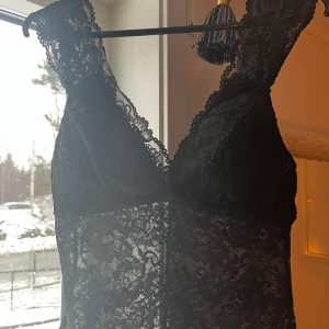 Spetstopp  - En spetstopp som köptes på hm för några år sedan. Har använt 2 gånger och är superfin men använder den aldrig🫶🏼