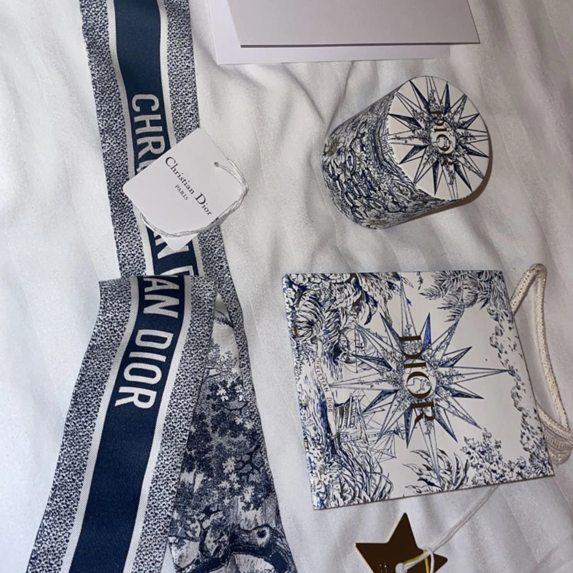 Dior scarf ny