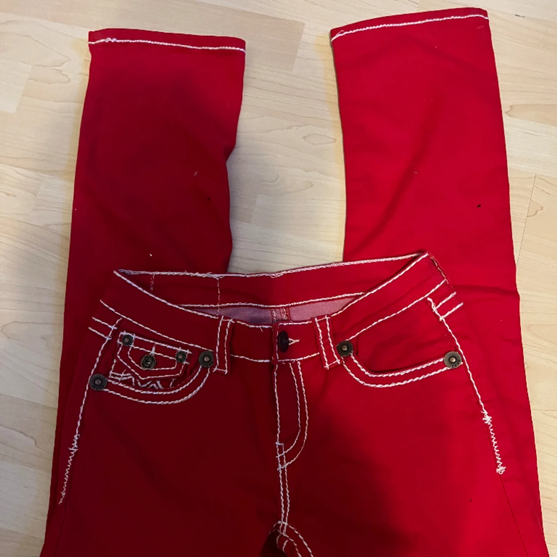 Röda Byxor - 91