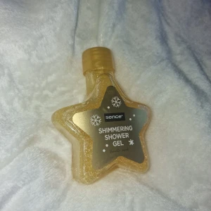 Shower gel - Helt ny oöppnsd, går ej att köpa ute. Fick i en julkalender men fick mycket annat också så denna används ej🫶🏼