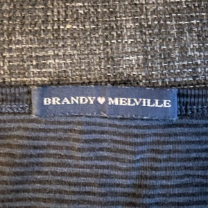 Brandy Melville topp🤩 - Topp från brandymellvile nästan inte använd😻