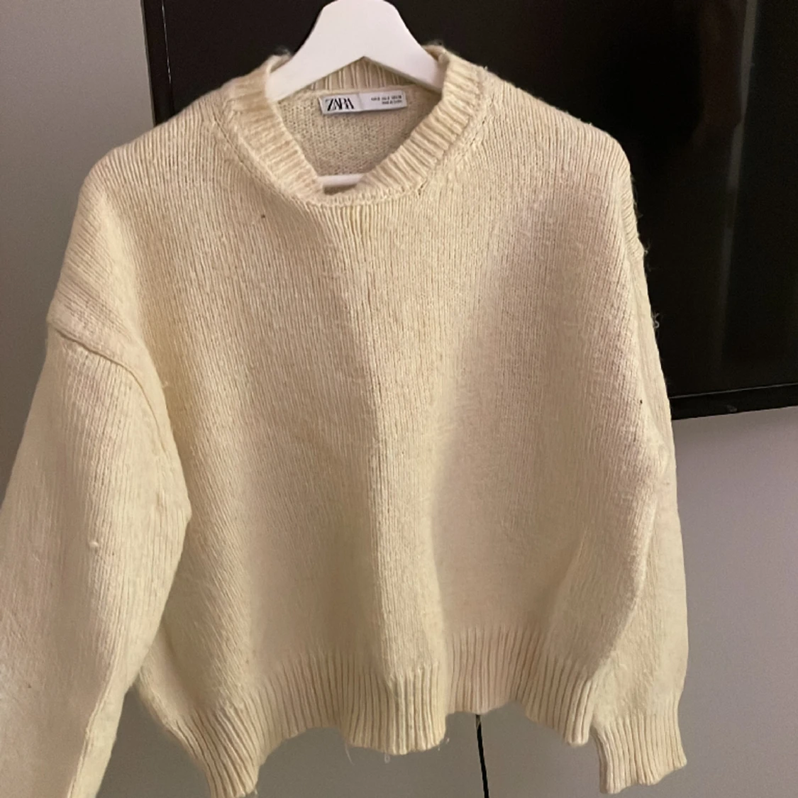 Stickad tröja zara  - 90