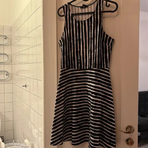 Randig klönnign - Medium lång 