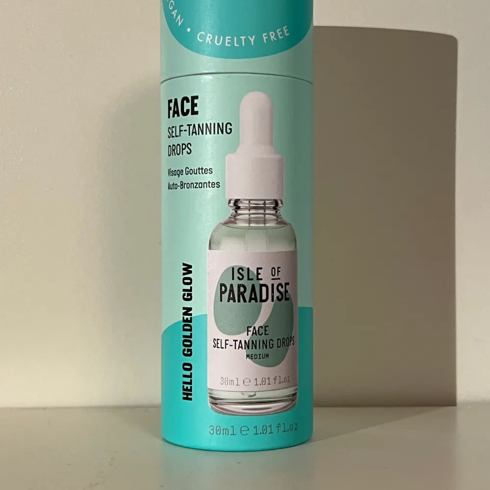 Tanning drops för ansiktet från märker isle of paradise i färgen medium. Helt oöppnad och aldrig testad. Nypris 329kr. Skönhet.