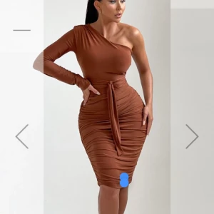 Midiklänning XS-S - Använd en gång. XS-S Se färg på andra bilden.