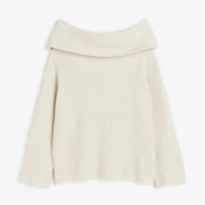 off shoulder tröja - säljer denna off shoulder tröja. andvändt 1 gång och säljer för att jag inte använder den❤️