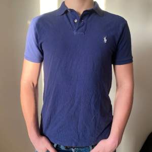 Polo Raulph Laurent Piké  Storlek: M slim fit  Nypris: 1200 kr  Pris: 169 kr