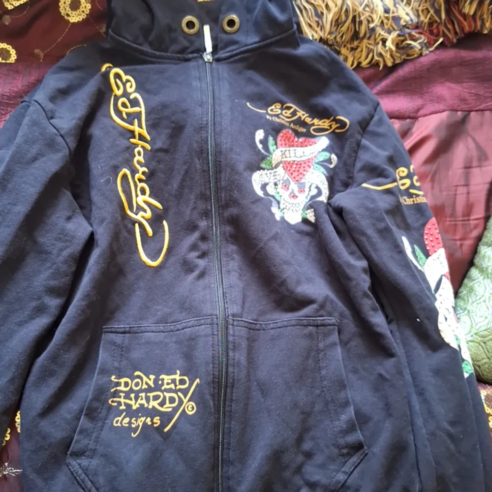 Ed hardy tröja. Hoodies.