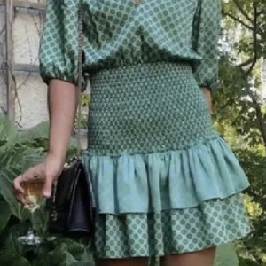 Sandro kläning  - Sandro kläning strl xs! Pris kan diskuteras lägre vid snabb affär 