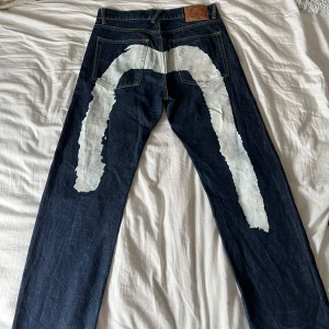 Evisu jeans - Assnyggga evisu jeans i nytt skick! Säljer då de är för stora för mig.