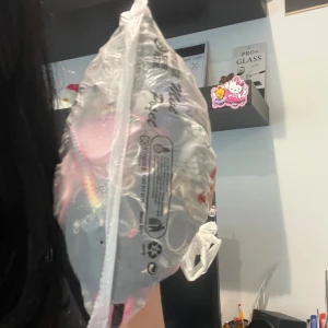 450g smycken - Finns mycket olika saker, armband halsband örhängen i både silver och guld Hade rekommenderas till folk med mer alternativ stil