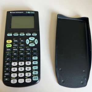 Matematik kalkylator  - Texas instruments TI-82 stats  Pris kan diskuteras 