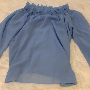 Blus - Fin lätt så väldigt skön att ha på sommaren