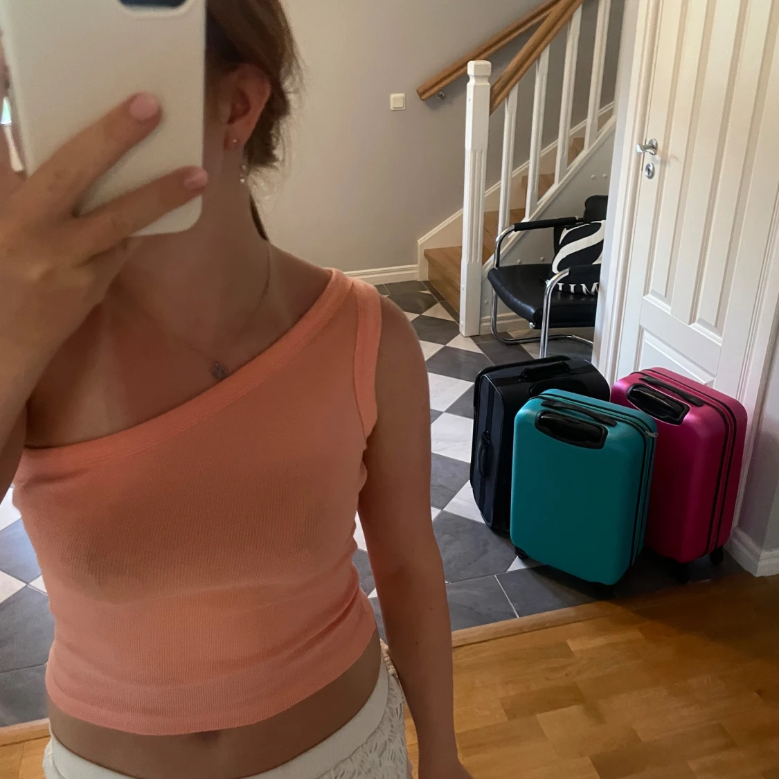 Coral one-shoulder tröja - 90