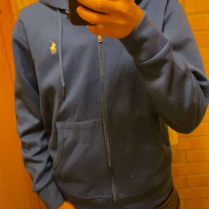 Polo zip tröja  - Fin använde fåtalet gånger 