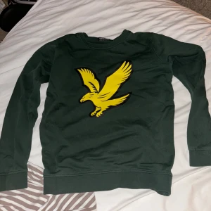 lyle scott tröja - För 10/11 åring, snygg inför skolstart 🥰